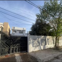 دار للايجار • ٤٠٠م • قرب شارع القدس