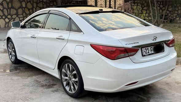 سوناتا 13شكل ال 14  vip
فول 1/1

خليجي كفالة عامة ضربةصبغ تبديل 

رقم سليمانية دولي

محرك 2400

بصمة تشغيل

بصمة ابواب

بانوراما

كشنات جلد

كشن كهرائي

كشن خزن ميموري

كشنات تدفئة تبريد

حساس خلفي

تبريد بيانو

شاشة

كاميرا دوارة

لد خلفي

تخم تاير جديد

نظام ترحيب عن بعد 

أشاير بالمري

مري شفط

تحكمات ستيرن

شفتات

تبريد قطعتين

ثلاجة بالجكمجة

نظام ABS مانع انزلاق

نظام كروز تثبيت سرعه

نظام ايكو تنظيم استهلاك البنزين   

السيارة جاهزه مكينة وكير وحدادية وتخم تاير ماعايزة اي شي

 السيارة جديده كلش

السعر: 143 وبيه مجال 

***********
‭0778 077 2600
