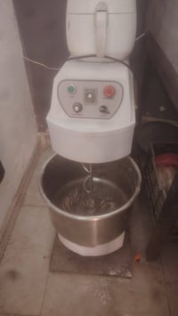 لبيع وشراي يتصل 07728667011