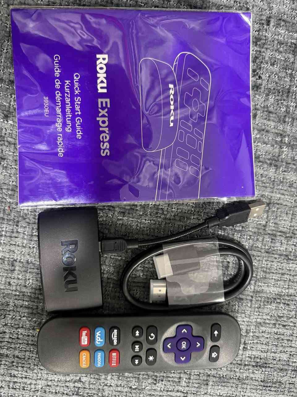 🔥 فرصة مميزة للبيع 🔥
شاشة بحالة ممتازة جدًا ونظيفة (استخدام قليل)  حجم 43
نوع: Golden Dolpheen  

📦 المميزات:  
✔️ صورة واضحة وأداء ممتاز  
✔️ مدخلين HDMI 
✔️ مدخلين USB
✔️ بدون إنترنت (لكن…)

🎁 ومعها هدية:  
TV Box نوع Roku  
يشغل يوتيوب + البرامج أونلاين بسهولة 👌  
يعني تصير عندك شاشة سمارت جاهزة بدون أي تعب

💡 مناسبة للبيت أو الغرفة أو حتى مكتب

📍 السعر مناسب (100 الف) قفل
📩 للتواصل ع الخاص
المكان الموصل


**إذا كنت صاحب هذا الإعلان وتريد حذفه لأي سبب، رجاءا أرسل رسالة إلى الدعم الفني**