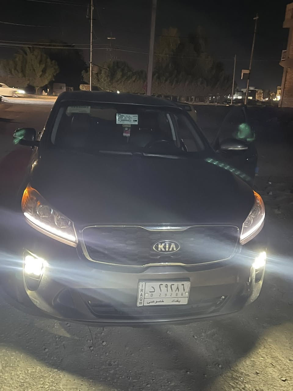 السلام عليكم
للبيع فقط 
سورنتو موديل 19
وارد امريكي 
مكينتها 6سلندر
سبعه راكب فور ويل 
السياره ضربتها
الربع الجوه الجنطه ومصلحه نفسه
والجاملغ الايسر بي طخه يم البك لايت فقط
علماً: السياره ماطاك بيها ايرباگ
 سياره مكفوله مكينه وكير وحداديه 
ماشيه 139mi
السعر 175 وبيها مجال
المكان الديوانيه
للاتصال ***********
