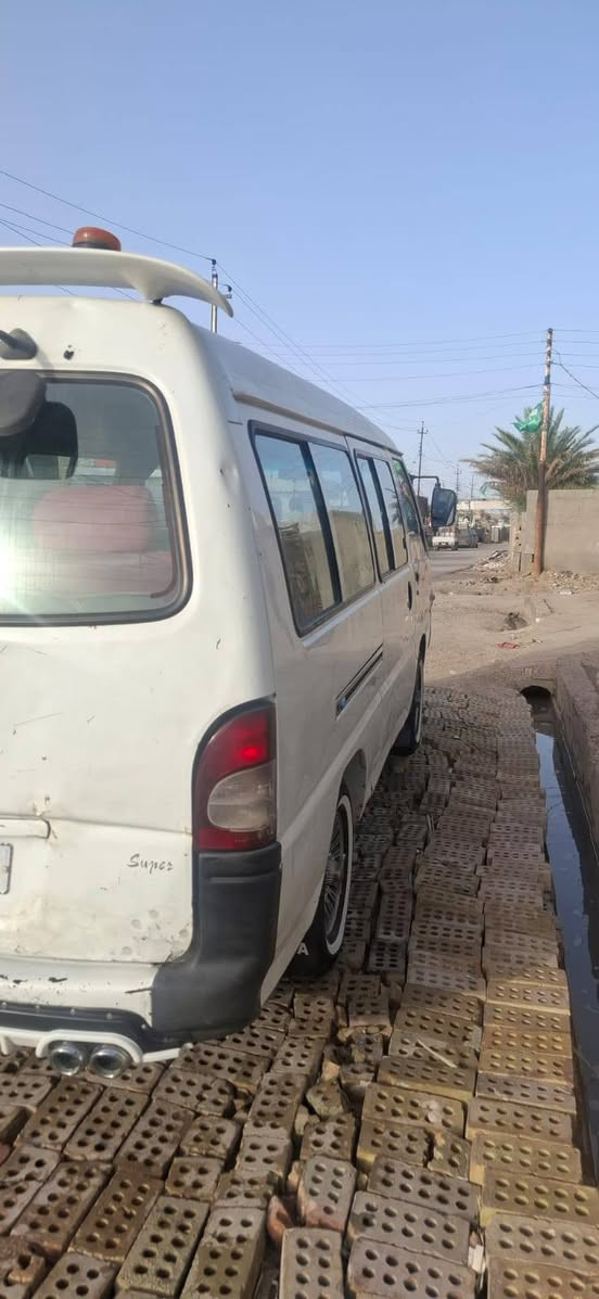 السلام عليكم سياره هونداي للبيع محرك بوكسين وشواصف فول على وضع الشركه السياره ما بيها نقص بقدر مراوس بك يا حمل وبدي المكان بغداد النهروان المدير 95 السعر تواصل على الرقم ***********

