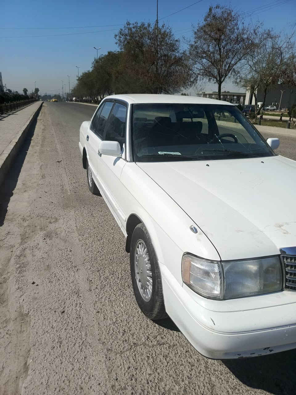 السلام عليكم ارنب الون ابيض محرك وكير شرط طخم شرط تبريد شرط الشغل سياره مال جناي مامحور اصلي قفل مركزي ***********------***********
