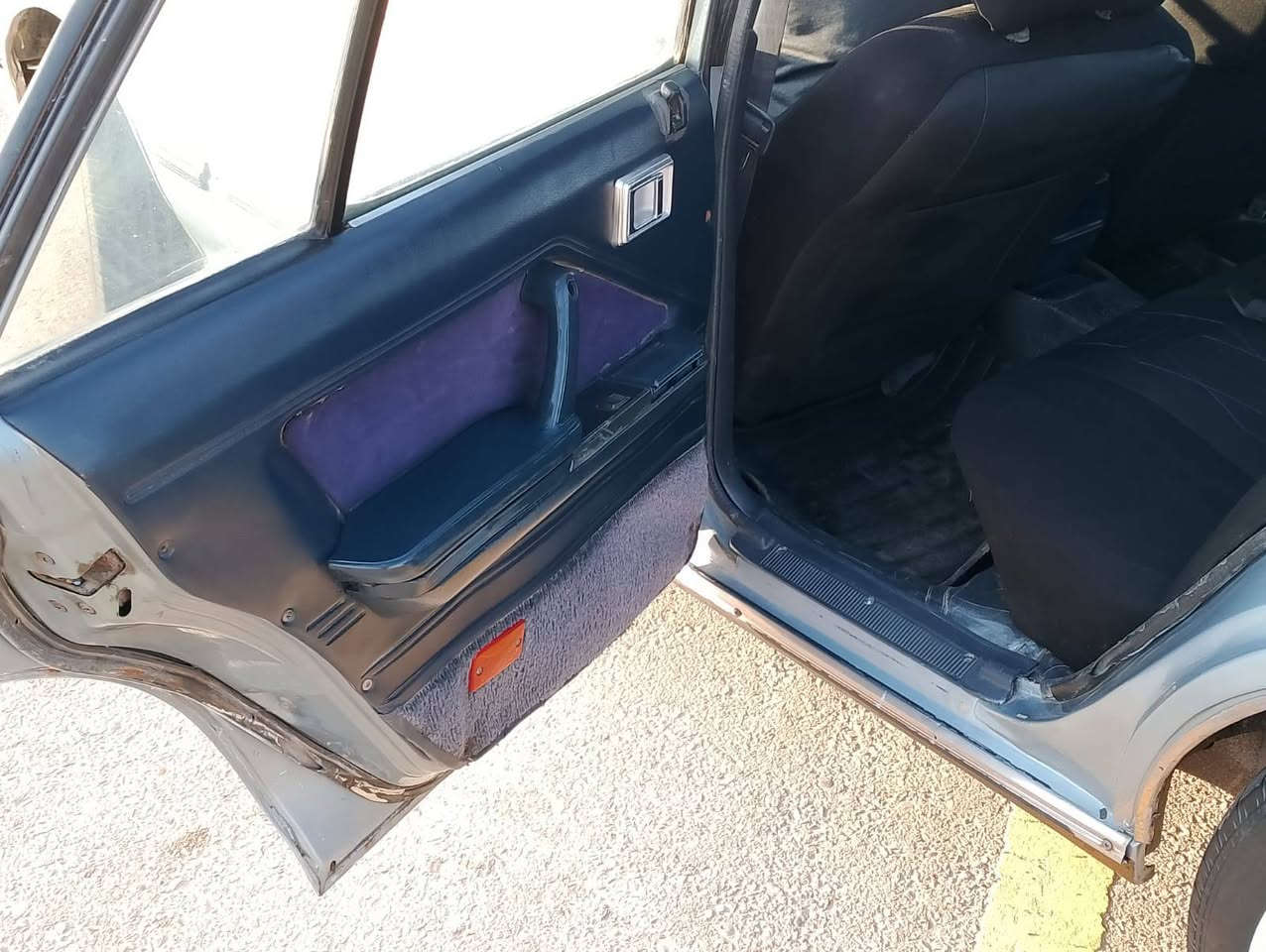 السلام عليكم سوبر موديل 85رقم نينوى انكليزي سنويه جديده شرط التحويل كابون بانزين بيها محرك كير اكسن شرط السياره تبريدها شغال التدفئه شغاله وايرمنيه كلها شغاله طخم امامي وخلفي نظيف سياره جهازه مصبوغه عام جماليه   مكاني موصل الايسر 
(السعر 52)وبيها مجال للطيبين باقي التفاصيل 
اتصل على الرقم 
***********
***********
