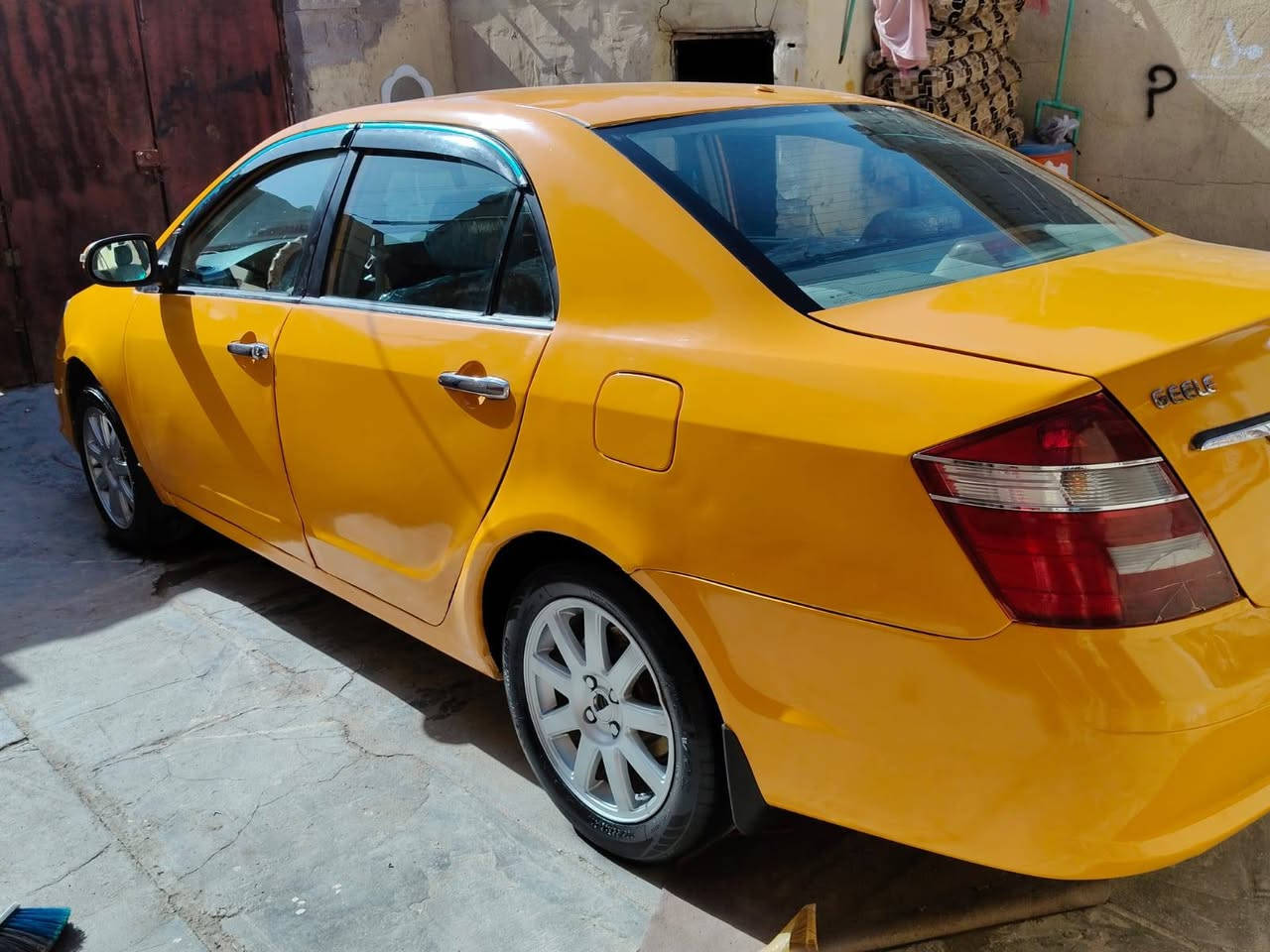 سلام عليكم اخوان
للبيع جيلي موبل مديل ١٣ رقم بصره
مصفره هيئه وقرامات سنويه ٢٧
محوره مكينه كير كوروله ١٨٠٠ بيكاجو
شرط جدد تبريد باتري حداديه طخم
تاير كهربائيات كله شغاله قرفتها جديده شرط
مكفوله ضربه وتبديل شاشه مضخم صوت
سياره جاهزه للخير ترايك وين مايعجبك
تحويل ثاني يوم سعر ٤٥ وبيها مجال قليل
مكاني البصره زبير *********** ***********
