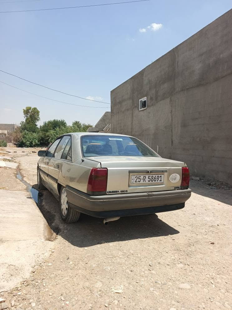 أوميكا موديل ١٩٨٨ رقم كركوك سنوية مشروع وطني جديد لغاية ٢٠٢٩ هزه جديد لوحة انكليزي شرط تحويل والوكالة شراي اتصل  ***********  ----  ***********
كير اوتوماتيك محرك ٢٠ بلادي ..... كير ومحرك شرط لاصرف لابخار صدر جديد تايرات شرط كهربائيات كلها شغال دواخل كلش نظيف استيرن باور سقف سلايت بدون ضربات قوية سعر ٢٧$ وبيها مجال شراي اتصل بالرقم مكان سياره كركوك والرقم كورك بيها واتس اب وفايبر وتلكرام كركوك, العراق
