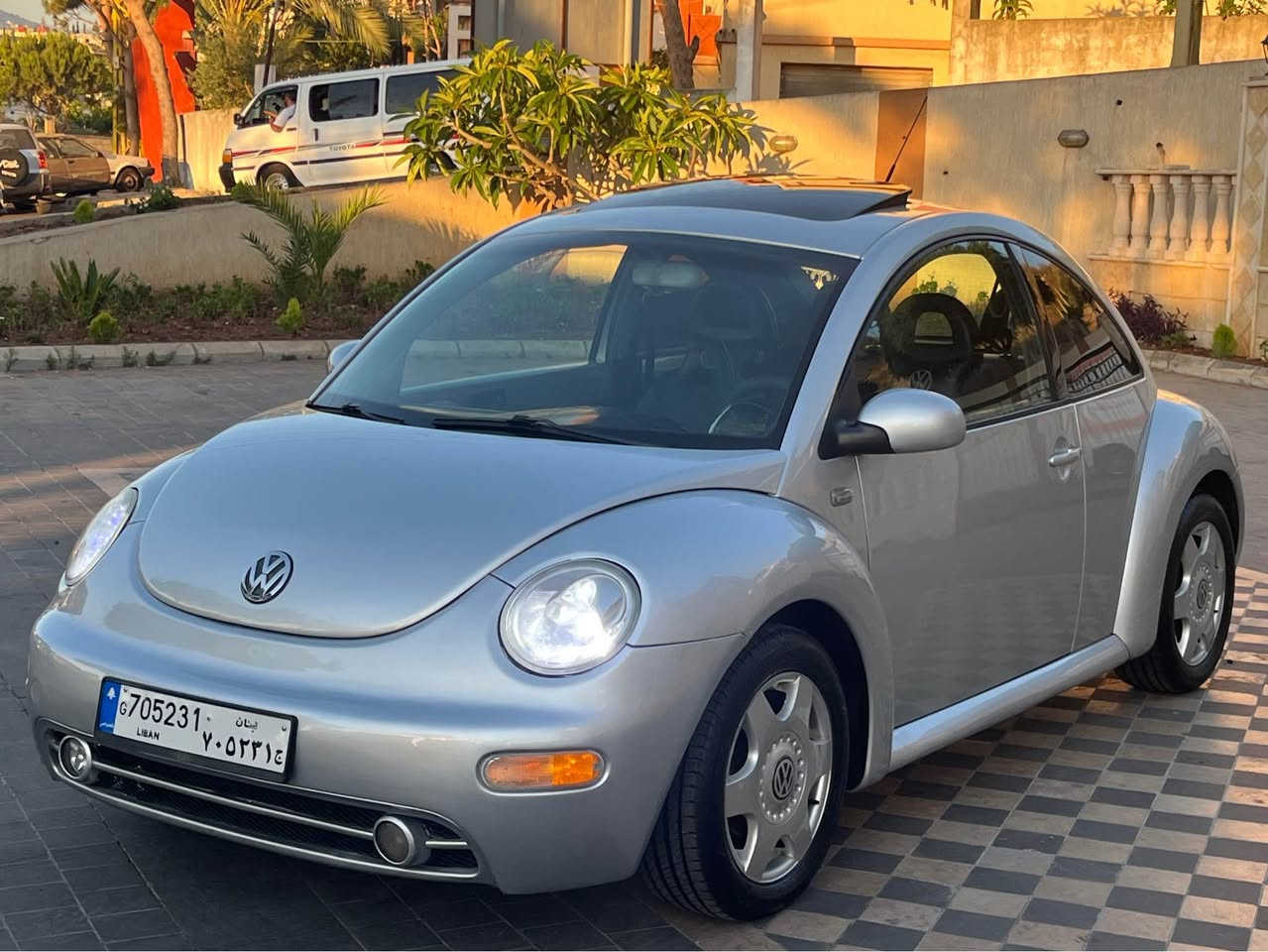 70343010
سعر:2950$
For sale VOLKSWAGEN BEETLE GLS MODEL 2001 
سيارة موتير فيتاس ميكانيك سوبر نضاف وجيب لميكانيك لبريح راسك يفحص وعكفالة ماشية ٢٠٠ الف داخلية خارجية سوبر خامية اربع دواليب نضاف ازاز كهربا مرايا كهربا فتحت سقف مكيفة مكيف تلاجة قفل مركزي سنترال الارم واجهة اكزنن ادوية اشارات ستوبات كهربا كلو شغال ١٠٠٪؜ سبير مفتاح جنط عفريت مع تفاي الاورجينال صالون نضيف ميكانيك توب دعسات جداد زيت وفلتر جداد سيارة بيت لحمدلله صفر اعطال وضربات كاملة ما ناقصة شي سيارة بيت مسجلة مسكر ميكانيك مع تأمين بعمل صك بيع فورا بإسمي سيارة.
ملاحظة: ما بيع تجار ويلي بدو يدق ويتسلا ما يدق جدرا, الشوف


**إذا كنت صاحب هذا الإعلان وتريد حذفه لأي سبب، رجاءا أرسل رسالة إلى الدعم الفني**