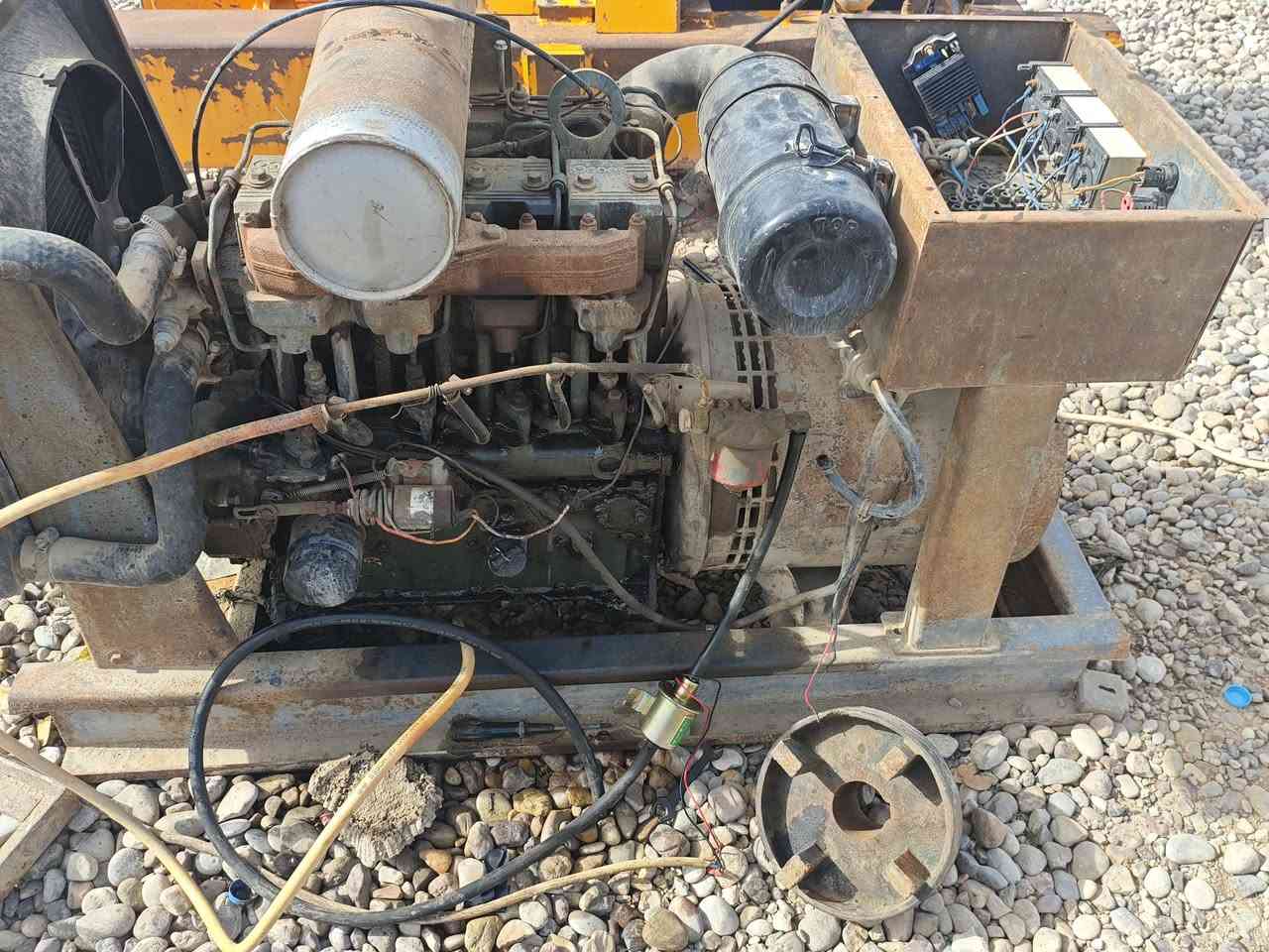 لستر بتر 4 بستم 20 كيفي بي بخار مكان ديالى وعندي توصيل 
سعر 12 ورقة
***********
