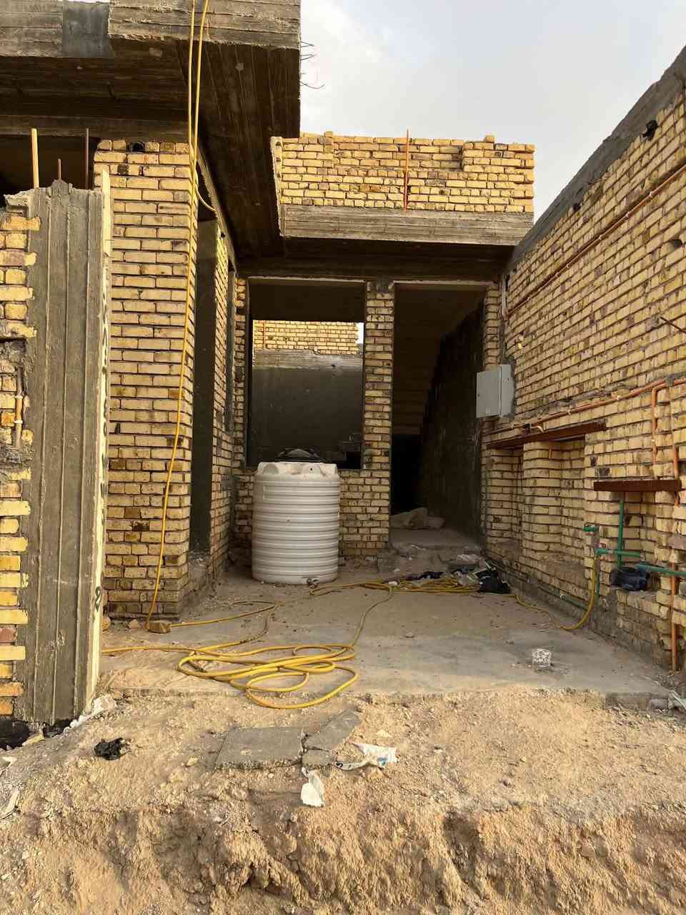 بيت للبيع واصل تشطيب بالشراكيه الثالثه ٢٠٠ م مطلوب إسكان ٥٧بناء درجه اولى وخريطه مرتبه السعر الكلي ١١٥التسديد ٣٤٨ رقم العقار ٨١٣ غرفتين وصاله واستقبال ومطبخ وصحيات دخليه وخارجية للاستفسار مراسلة الصفحة او على الرقم  ***********
ملاحظة مستعدون لأستقبال كافة العروض العقارية
