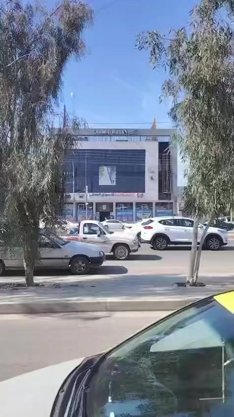 بيت للإيجار على شارع العام. مقابيل الفلاح الثاني 
غرفتين نوم 
ايجارو ٢٥٠ الف 
الاستفسار  الاتصال على الأرقام 
***********
***********
