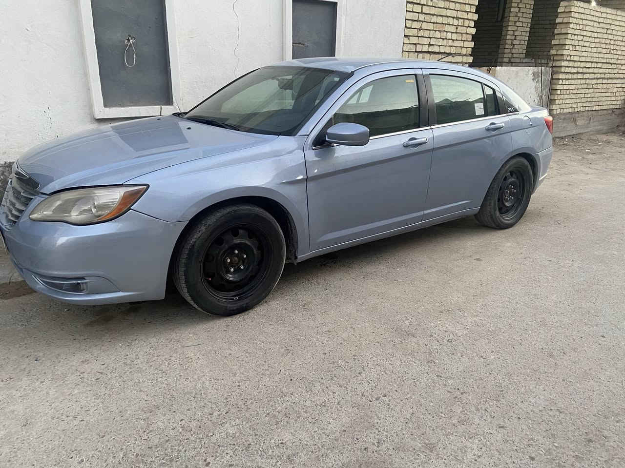 السلام عليكم سي ٢٠٠موديل صبغ صفحه بدون ضربه جان بيه جراد السياره ببه كازكيت تبريد تدفىه شغالات 
السعر ٥٣
الاتصال 
***********
***********
