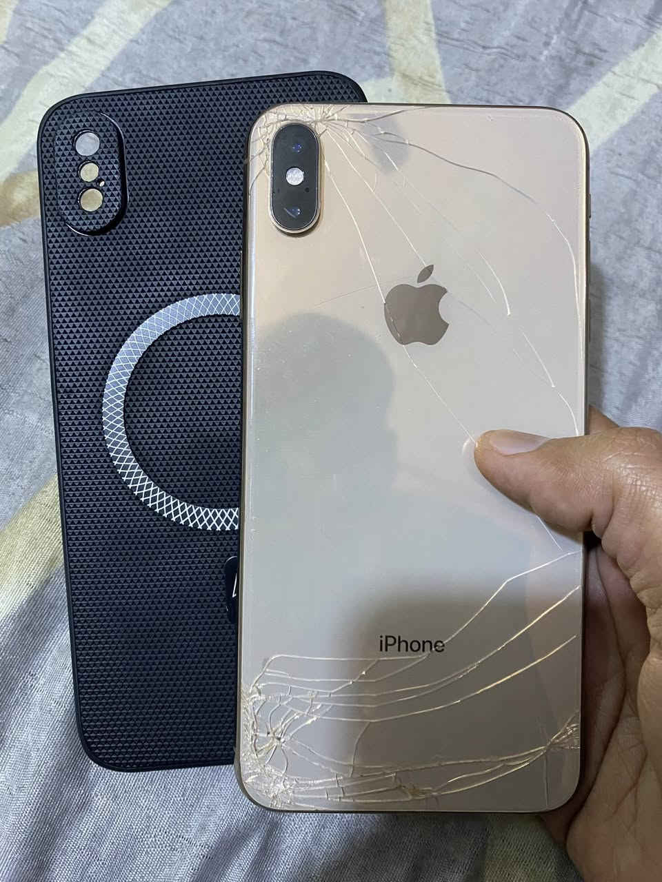 السلام عليكم
اكس اس ماكس نطيحه 

ذاكره 64 

بطاريه 100 مستبدله 

فيس ايدي شغال 

دكمه تعلي وتنصي عاطله 

بي فطر صغير بالشاشه 

ما بي اي تاثير 

الضهر مفطور 

مخلي حافضه وضايع كلشي 

جهاز كله شغال 

اتصال سيم كارت فرمته صوت 

السعر 110 الف 

بي مجال حك جيتك 

بغداد مدينة الصدر


**إذا كنت صاحب هذا الإعلان وتريد حذفه لأي سبب، رجاءا أرسل رسالة إلى الدعم الفني**