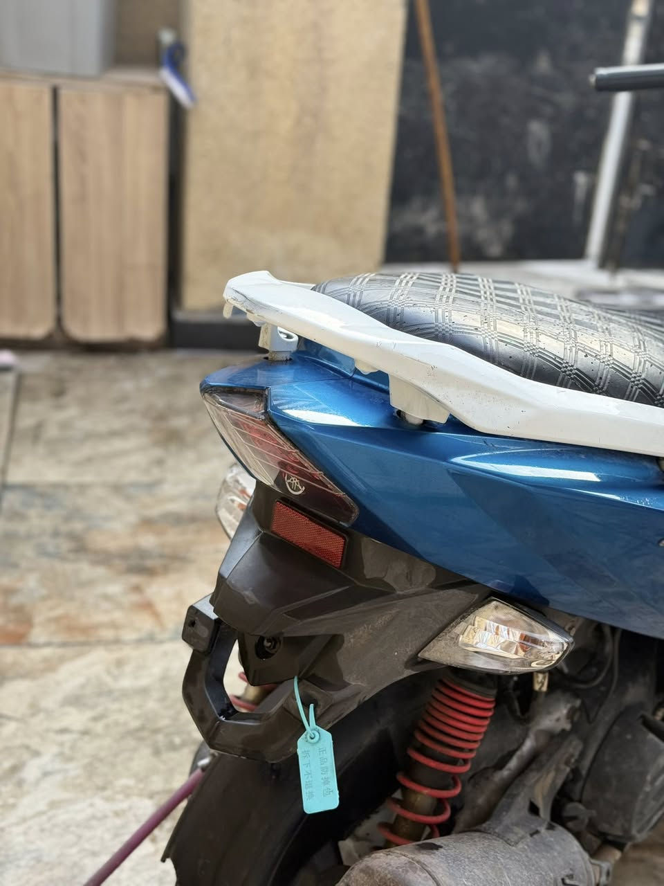 السلام عليكم دراجه جي تي آر دراجه رمبه برغي ممفتوح بيع بس الكفر الامامي تعبان جيب فيتر وتعال افحص السعر 700.  وبيه مجال حك الجيه المكان البياع للاستفسار الاتصال ***********
