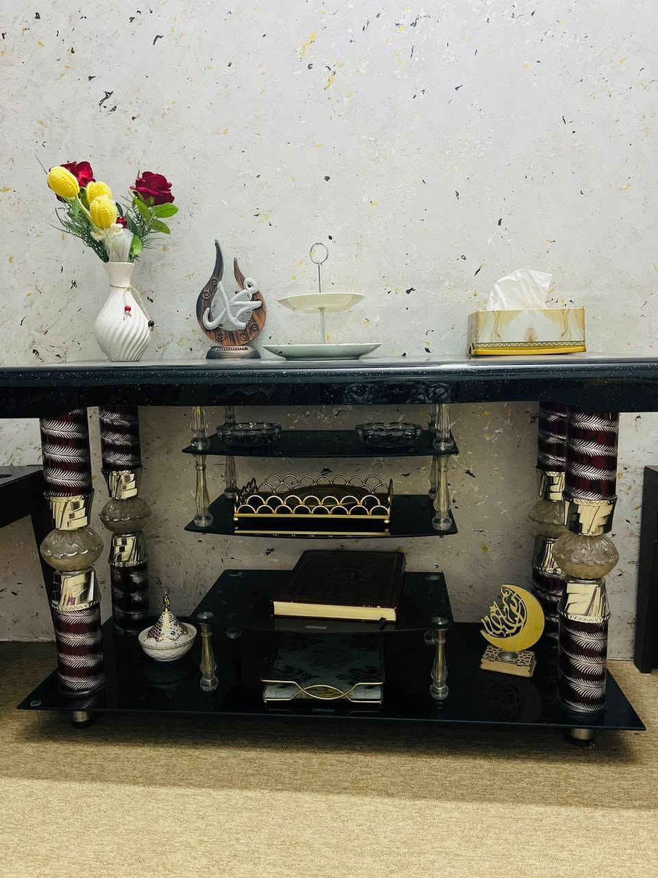 السلام عليكم عندي هاي الغراض جديدة  اريد اعرضها للبيع
الكاونتر ب ١٧٥ الف
التخم استعمال قليل اخو الجديد اريدة ب٣٥٠ الف و بي مجال 
الكابسة جديدة مستعملة مرتين فقط ب٦٥ الف
الميز سعرة ب ٣٠
العنوان الفلوجة الزوية 
للتواصل اتصل على هذا الرقم ***********
