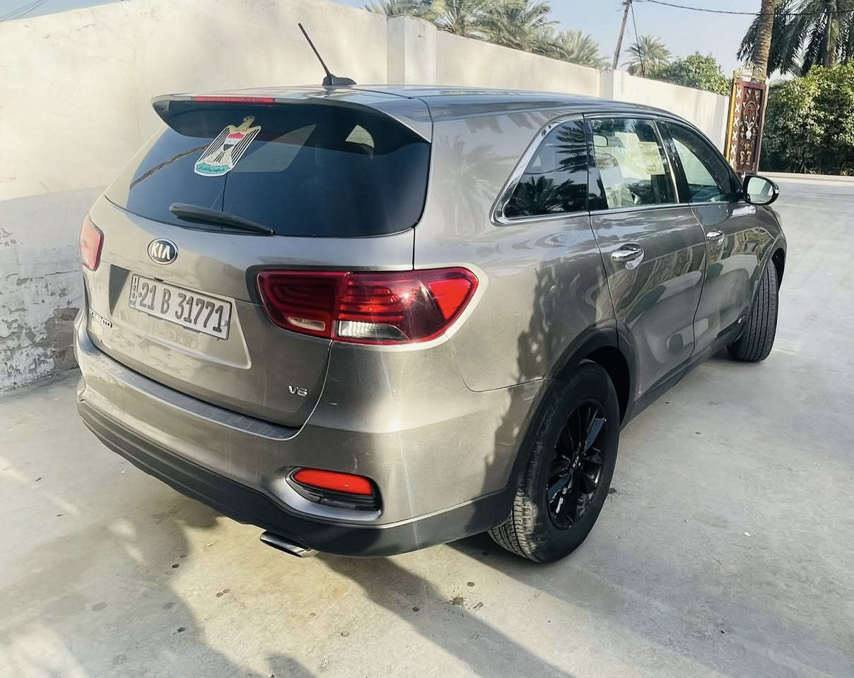 سورنتو 2019وارد امريكي تبديل جاملغ امامي نفس الون
وبارد بلبنيد

محرك 6سلندر  7راكب 

سياره جاهزه وبدون اي نقص 

رقم سليمانيه بسمي 

السعر 190
                 سياره موجوده بالصويره 
***********
