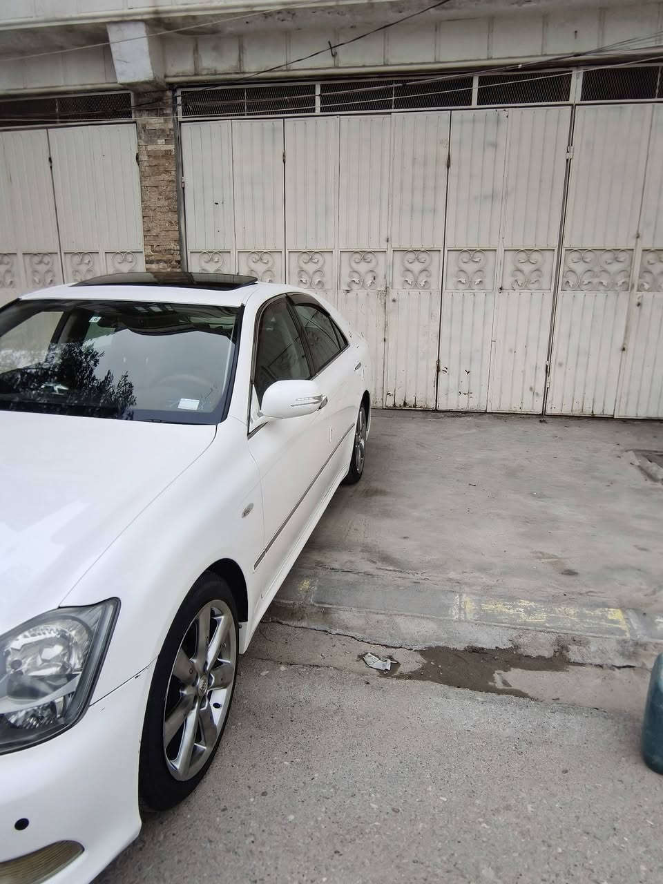 تویتا کڕاون شاهینە ساغ
١٨٠مەکینە بچوک گير گه وره  
كامل جايز 
٢٠٠٧
کوشن کارەبا 
ئاوینە ئیشاڕەت 
تەبرید ساردو گەرم بەشەرت
تەقەو ڕەقەی بەشەرت
بريك به ستراوه
٢٥٠مەسرەفی نیە 
دەحمولیدراو بەشەرت
سەقفی بۆیاخ بەشەرت
سەقفی شوشەی 
هەمووو گیانی بەشەرت
ژ.م ***********
شوين کەلار
