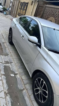 للبيع نيسان التيما موديل 2020 S اللون سلفر رقم بغداد  بأسمي السياره ال...