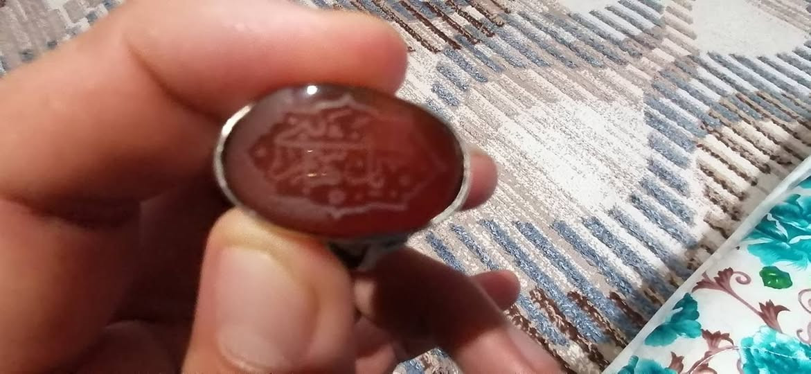 محبس فضه صياغه يدويه مخطوط يا قمر بني هاشم يماني للبيع بل ٣٠ الف خاص موجود ورقم
***********
