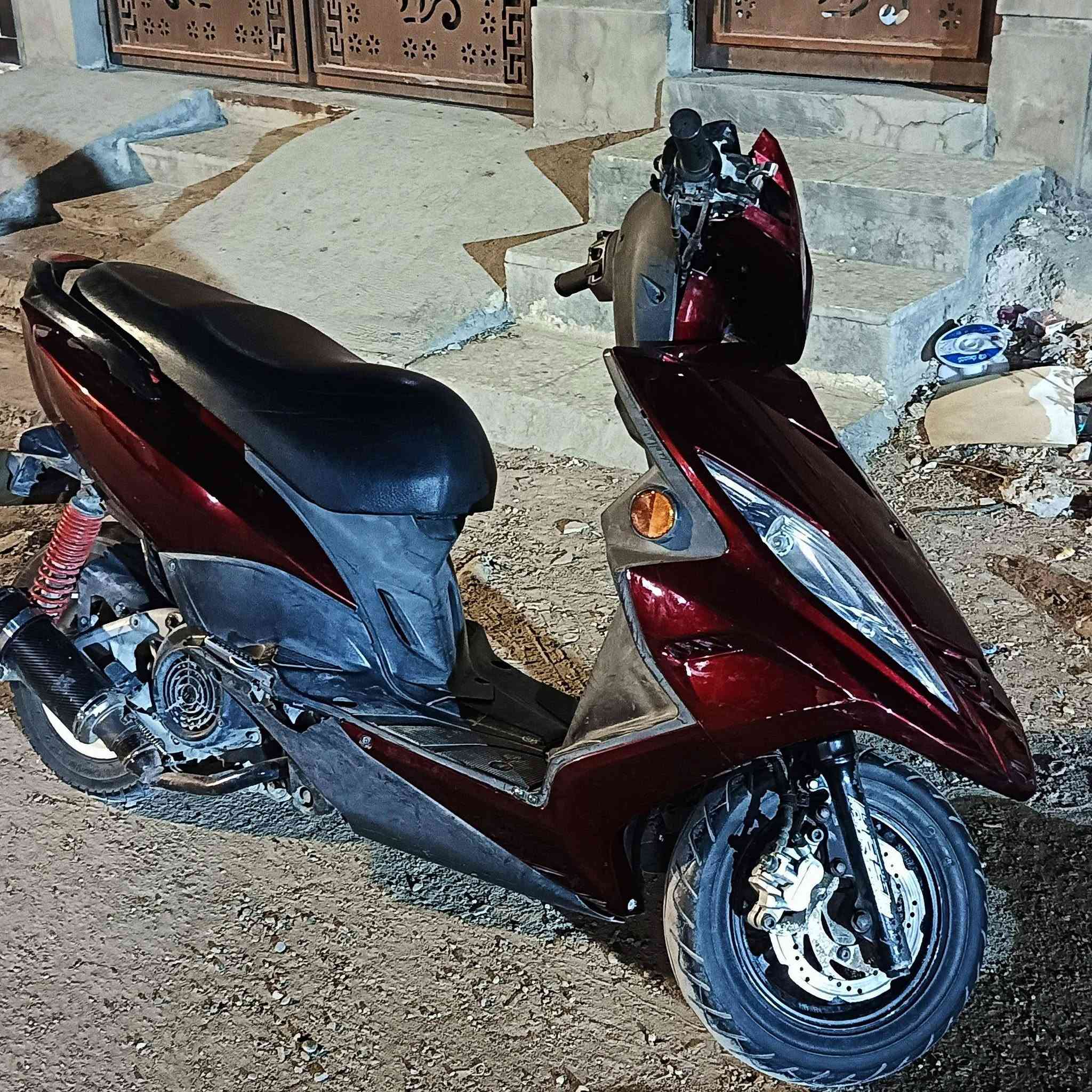 السلام عليكم GTR للبـيع
Gtr 2013دشبول 3الوان رمبه

بيها ويلات لونين ابيض واسود هيه اجت منااكك..... 

كلشي مكفول ماعدا الكفرررر الكفر فقط تجاري......... 

دهن كله امزويل..... 

وبانزين محسن يشهد الله.... 

عليها صالنصه رياضيه....... 

بيهاا يدات بريك رياضيه.... 

وبيهاا يدات سكليتر..... 

السعر 850الف.......

العنوان المشتل......*********** واتساااب......
