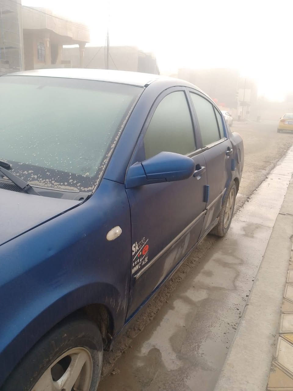 شيري A5 موديل 2009
كير عادي 
رقمها بغداد شرط التحويل 
لونها ازرق 
بيها ضربة شبر بالباب والجاملغ الخلفي مامصلح
 خلف السائق
ملاحظه / السيارة مكطوع قايش التايم كيس ابيعها على عطلها 
صدرها يحتاج درايم شفت 
كلج وكير شرط .
داخلها نظيف
كهربائيات كامله مابيها اي نقص 
تدفئه تبريد شغاله 
سعرها ٣٠$ وبي مجال 

الاتصال على ***********
