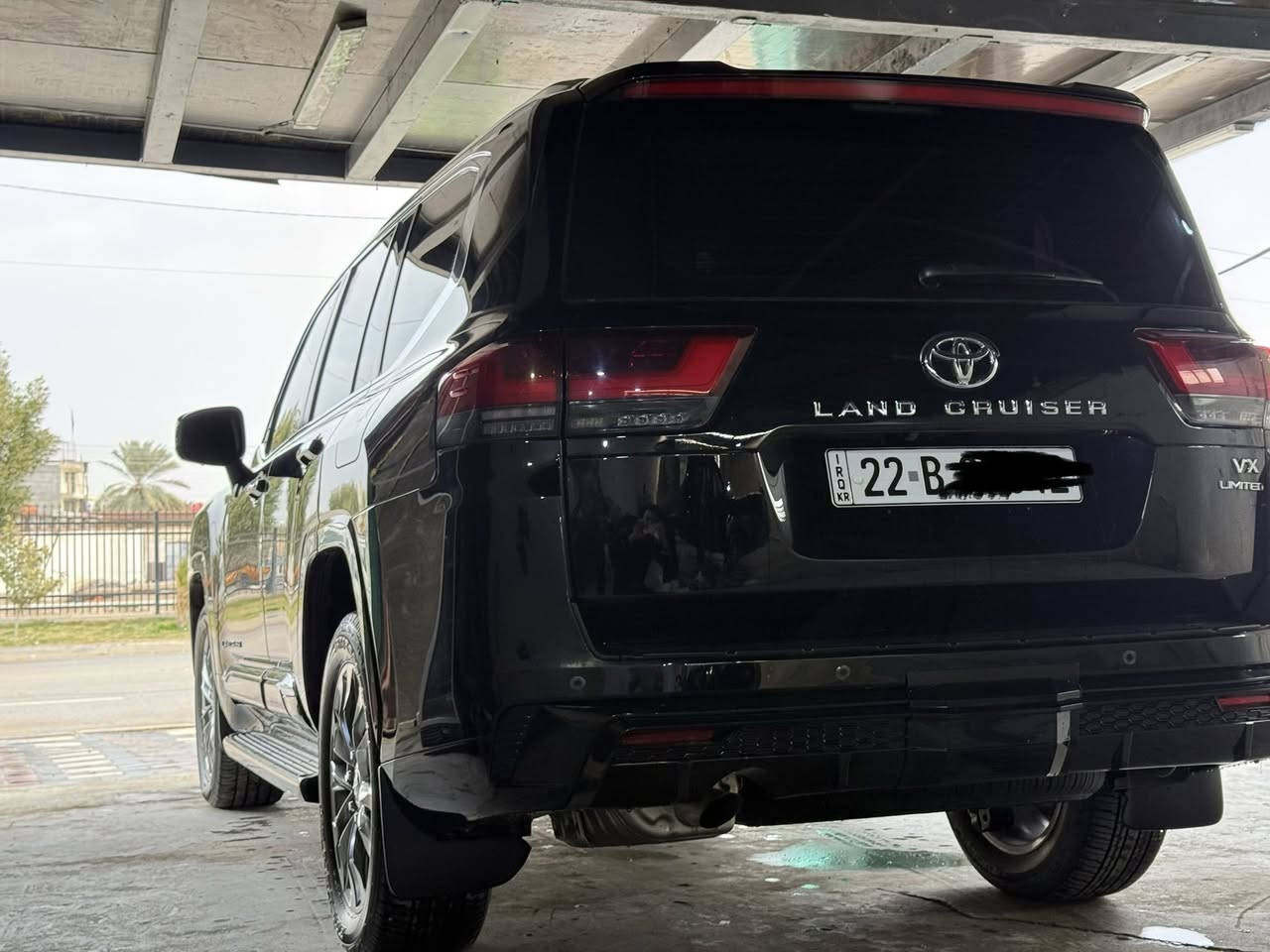 لاندكروز 2024 VXلمتدد تنفس طبيعي رقم اربيل تحويل جديد تضليل بسنويه 80‎%‎مغلفه PPF مكفوله من رصعه سعر 770 
فول موصفات 
دفدي 
٤ كامرات 
خزن ميموري
جميع الكشنات كهرباء 
جنطه شفط 
رادار خلفي 
حساس امامي خلفي 
جلد شاحن 
كشنات تدفئه تبريد 
مري شفط 
٥ بصمات
٣ شاشات تطبيق 
توقف ذاتي خلفي امامي 
١٩ سماعه
ماشيه 15 لف 
باقي المواصفات معروفه 
للستفسار ***********
