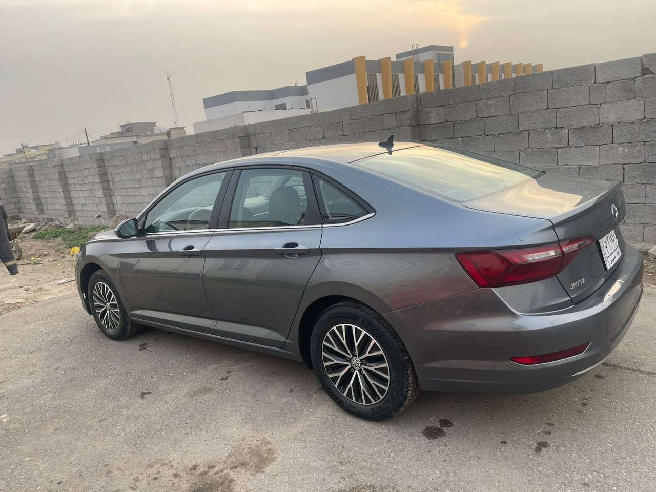 كولف جيته 2021سبورت
رقم بغداد. معوقين بسمي سنتين وصير حرة 
مكينة 1500 تيربيو ماشية 62الف
ضربها جامغ وبنيد  
سيارة جاهزة مال جناي 
تايرات جديدة صدر جديد 
سعر 137سعر مال بيع وماكو هيجي سعر 
مكاني زعفرانيه
للتواص
مواصفات 
• مكينة 1500تيربو
• كير اوتوماتيك 
• شاشة كبيرة
•فتحه سلايد
• كاميرا خلفية 3 انظمة
• كرسي سايق  كهرباء  لون اسود  
• رادار امامي
• مانع تصادم
• محدد مسار 
• تصحيح مسار
• شفتات بالستيرن
• مثبت سرعة
• مانع انزلاق
• دخول ذكي 
• إنارة ترحيبية
• هندبريك كهرباء
• عداد ديجيتال
•لايت عدسات زينون
• نظام اوتو لايت Auto
• لايت العالي زنون 
اوتو هولد للبريك
• حساسات مطر
• أوامر صوتية
• 4 أنظمة قيادة (eco,individual , sport,normal )
• ⁠السعر 137
• ⁠مكان بغداد زعفرانية
• بيع او مراوس 
• ⁠***********
