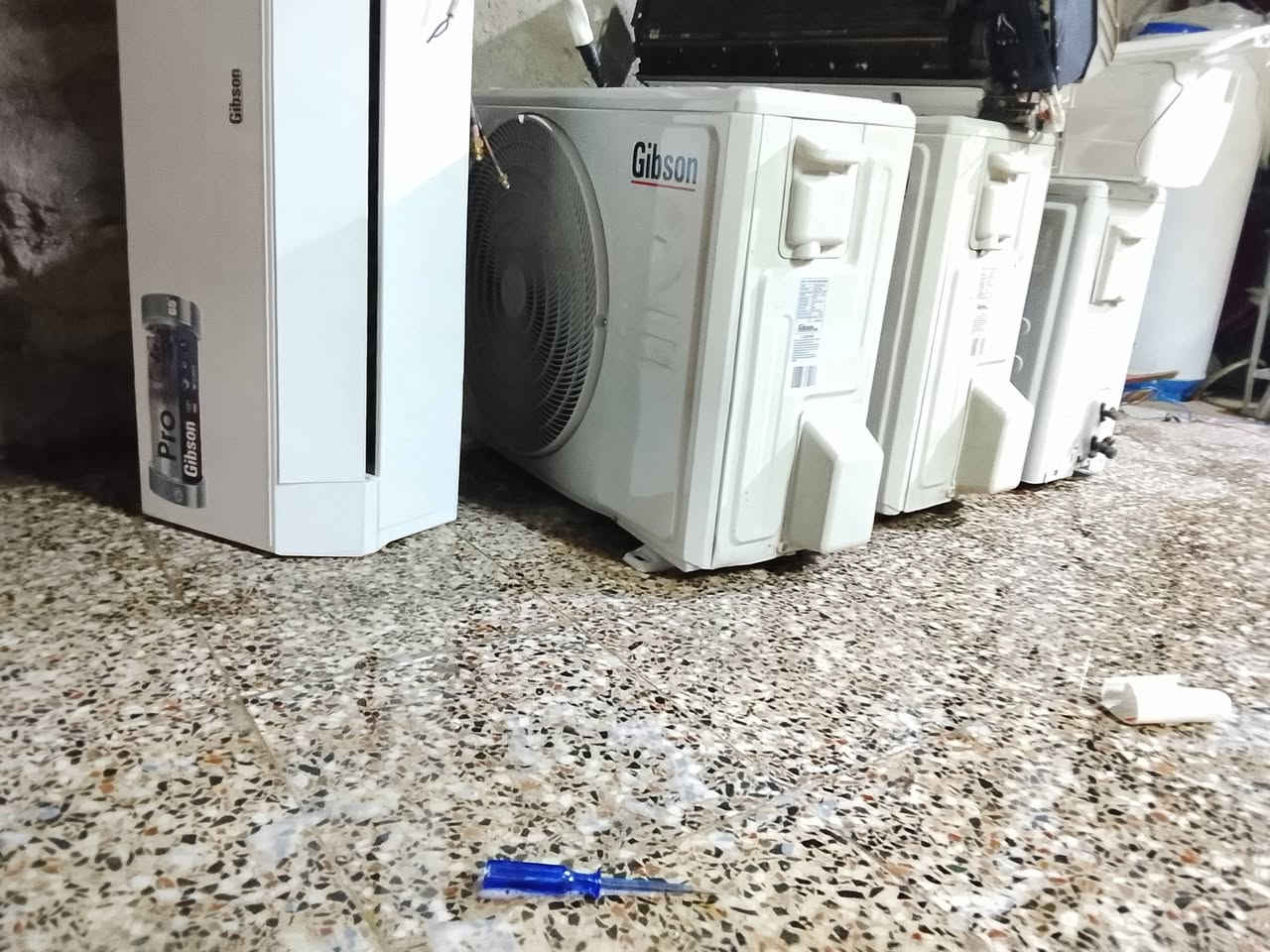 السلام عليكم سبالت جديد عدد 2 للبيع لامراسله ولستفسار اكثر ***********
