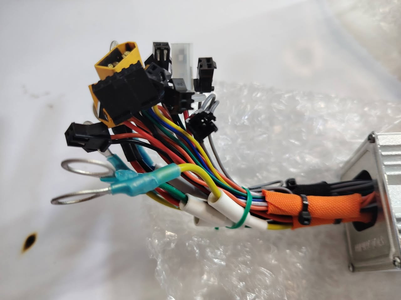 عقل 60فولت ٢٧انبير  1660w
اصلي متوفر عدد ٢ سعر القطعه ٢٠ الف


**إذا كنت صاحب هذا الإعلان وتريد حذفه لأي سبب، رجاءا أرسل رسالة إلى الدعم الفني**