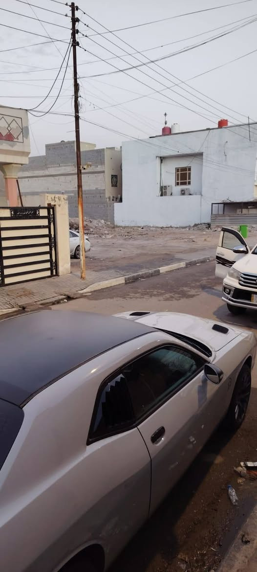 السلام عليكم تحيه طيبه من رخصت صاحب الكروب
اقره المنشور كامل قبل التصال
جالنجر موديل 2018
بصره حره تحويل مباشر 
رقم بصره النكليزي بسمنه 
حجم المحرك 3.600
السياره حادثه بجم  
تعديل بلشاصي قليل فقط ماواصله للفخذه ماملعوب بيه الصربه بلويل ومن جوه فقط 
وتم تحديث البجم بلكامل مال هلكات 
للعلم سياره غيرت لونه لون سموك موديل 23 بدون لادواخل ولا قماره قمارته مغلفه اسود 
خطه مال موديل 23
السياره كير مكينه حداديه تبريد كهربائيات  كله جاهزه وخير من الله تايراته نضافتهن  65℅
وعنون تواجد السياره بصره قبله 
السعر المطلوب 135 وبيه مجال للطيبين 
يرحم امواتكم الي يشو السعر هواي بنسبه اله اكون ممنون الي يعبر المنشور وربي يرزقه بلاحسه منه يارب 
الي يحب يجي ويشوف بعينه ويقتنع  بس رجائآ لحد يراسل على الماسنجر الي يحب يتصل على الرقم  او يراسل واتساب ***********  
والكم كل الحترام والتقدير
