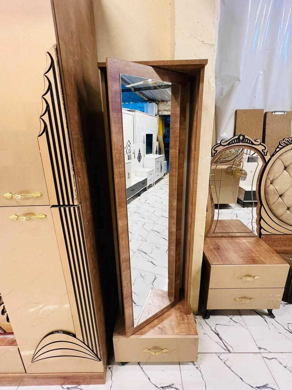 غرفة نوم تركي مستخدم 🎀
نضافة 80بل💯
عدد القطع / 8
نضام / سلايت + ابواب🍂✨
قماش وتر بروف🍂
سعر / 650 🤍✨
شد ونقل داخل بغداد مجاني🛻
يوجود توصيل محافضات 
تصعيد حسب النتفاق


**إذا كنت صاحب هذا الإعلان وتريد حذفه لأي سبب، رجاءا أرسل رسالة إلى الدعم الفني**