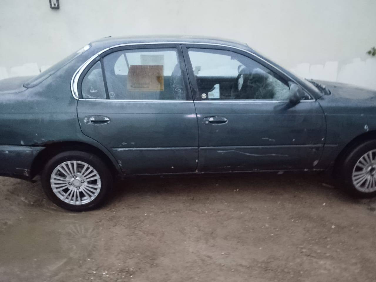 سلام عليكم 
سيارة كورلا مديل 91 مكفولة من نقل وكص رقمها بصرة 
العنوان بصرة ابوصخير للتواصل ***********.
السعر 35 وبيها مجال.
