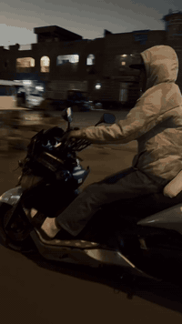 شباب دراجه سلفر ونج 600 اوفر مود شغال  دراجه شلعه ومعدل. كفراته نضافته...