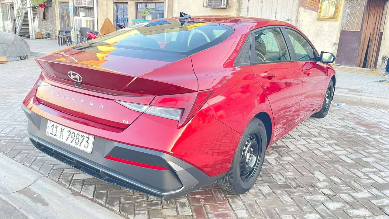 سلام عليكم النترا موديل 2025 وارد امريكي 
حادث بصيط بارد بل بنيد وصبغ بل دوسه فقط
ليبل واحد رقم بغداد
مواصفات نص فول
دشبول ديجتل
شاشه كار بلي
تحكم استيرن صفحتين
كامره دواره
رادار امامي خلفي وجانبي 
٣ انظمه قياده 
عدسات زنون 
سونار السياره مرفوق مع الصور 
مكاني بغداد مدينه الصدر 
السعر ١٦٥ 
رقم الهاتف ***********
