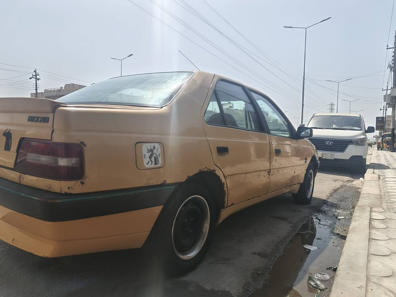 السلام عليكم سياره بيجو موديل ١٦سياره جاهزه وخير من الله سعر ٢٣ورقه اليريده يراسلني و***********
