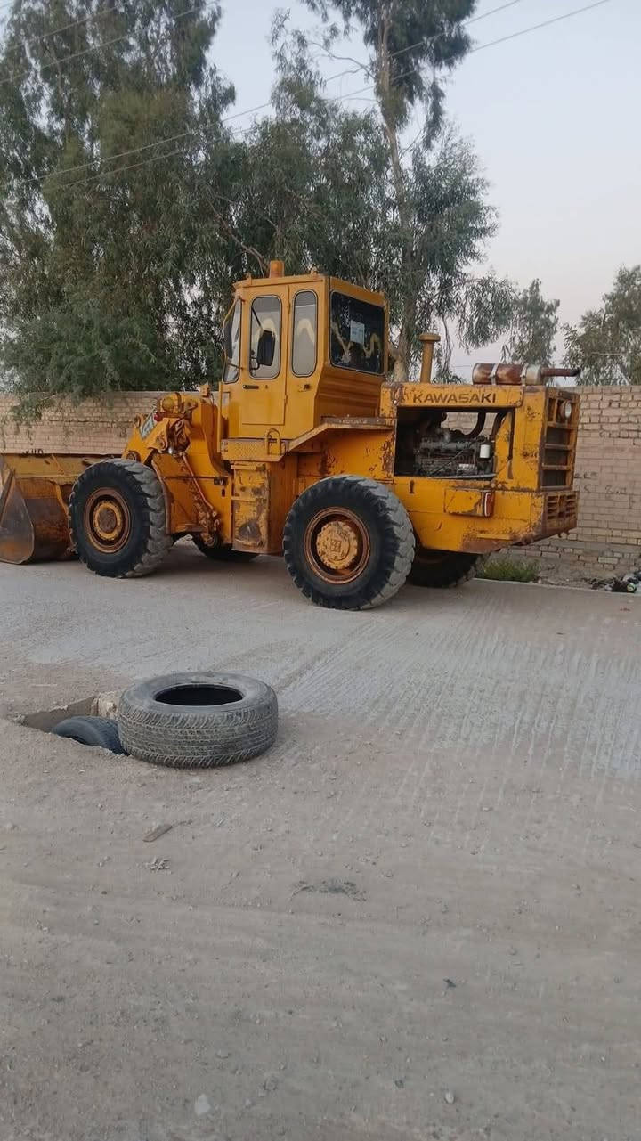 السلام عليكم شفل كاوسكي حجم 70 محرك بي رقم بغداد تحويل مباشر جاهز للعمل ماكينه كلها بلاديه مكانها واسط العزيزيه سعر 155 وبي مجال
***********
