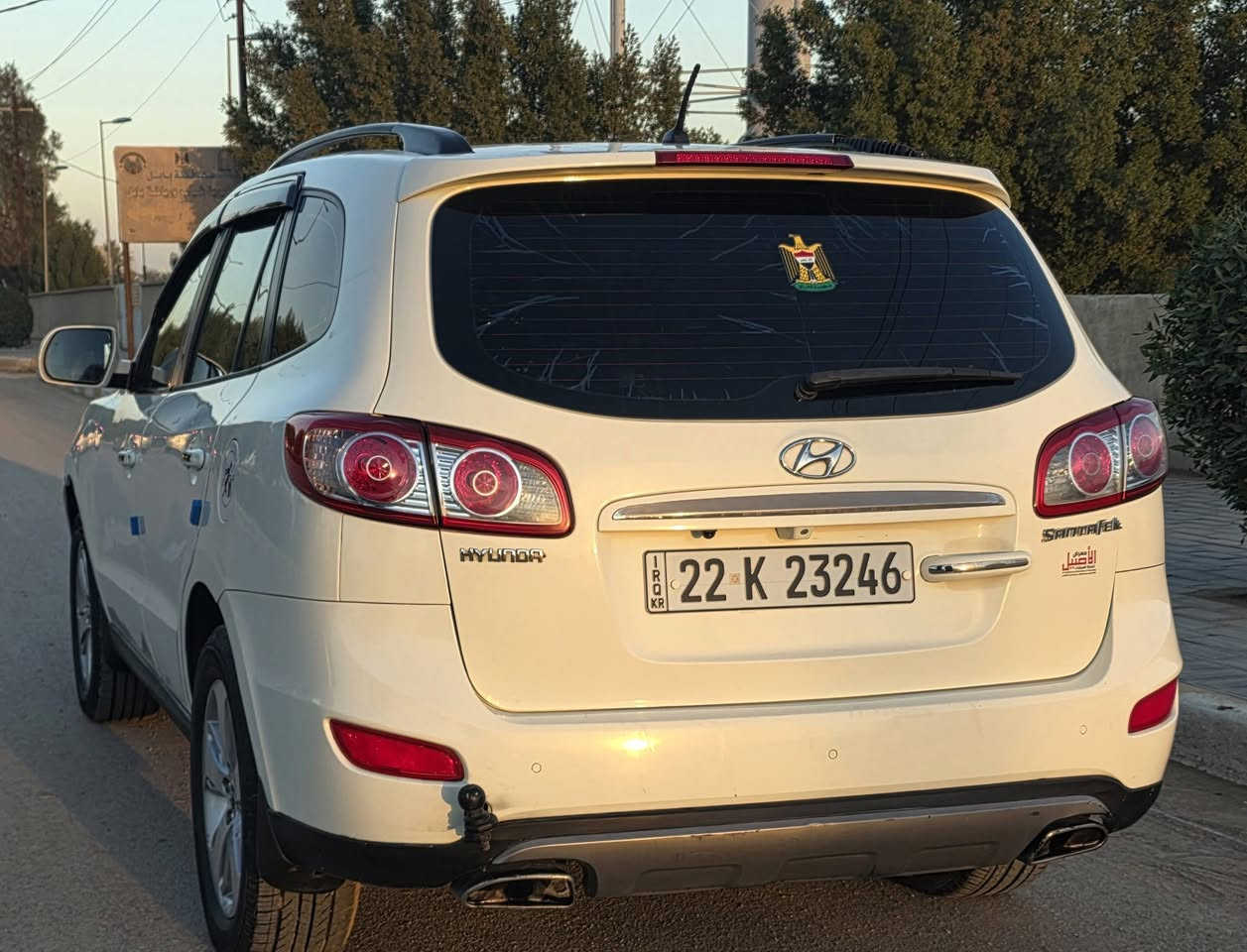 السلام عليكم 
للبيع هونداي سنتافي 2012خليجي مكينه 2400دوش
فول مواصفات..بصمه 
بيهه رشات صبغ. ... السياره جديده وجاهزة بمعنى الكلمه مكينه كير حداديه تخم تاير تبريد تدفئه رقم اربيل الدولي بأسمنه تحويل وكاله حاضر 
العنوان بابل الشوملي / السعر120$/***********\\***********
