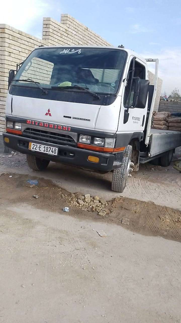 سلام عليكم كنتر بزون ياباني 2005 ايسر بلادي 6برقي 
بريك دسك رقم اربيل سياره بسمي طول البدي 4ونص 
 تخم تاير ياباني جوبلس 17/5 سعر 140بيه مجال بصيط 
عنون بغداد لامين ثانيه ***********
