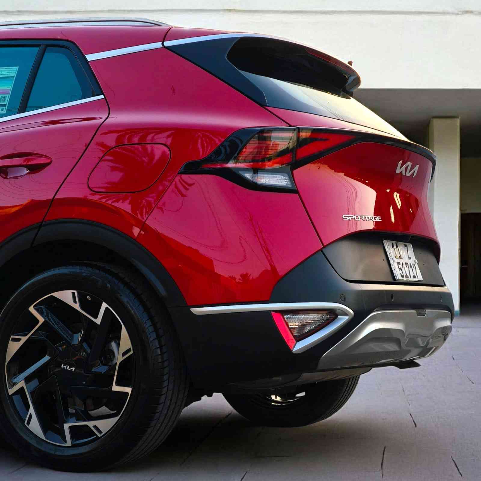 سبورتج خليجي 2024 ضمان الدولية
فوول مواصفات عدا البانوراما
رقم بغداد بأسمي 
محرك 2000
عداد المسافة 20 km
بصمه تشغل 
سايد بريك بصمه 
شاشه دجيتال 
كشنات كهرباء 
تدفئة كشنات ستيرن تدفئة 
شفتات ستيرن 
جنطه كهرباء
4 مودات قياده 
اريل نفكيشن

بيها صبغ جاملغ بسبب طخه بسيطه وعندي صورتها قبل التصليح
السعر 218 قفل
اتصال فقط ***********
العنوان / بغداد / السيديه
