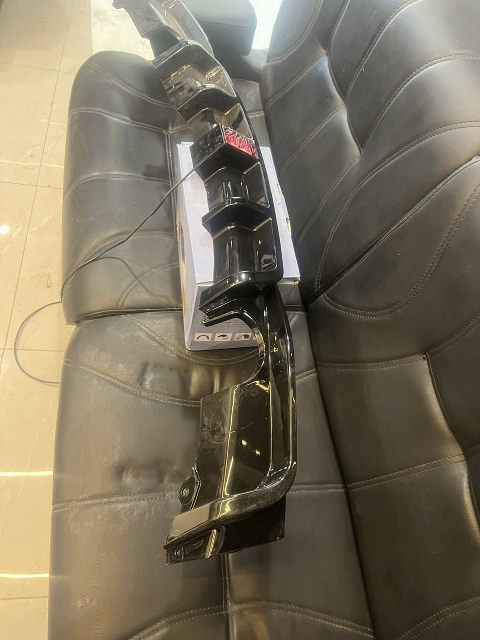 دفيوزر بي ام F30  السعر 100 الف مع التوصيل للاستفسار ***********
