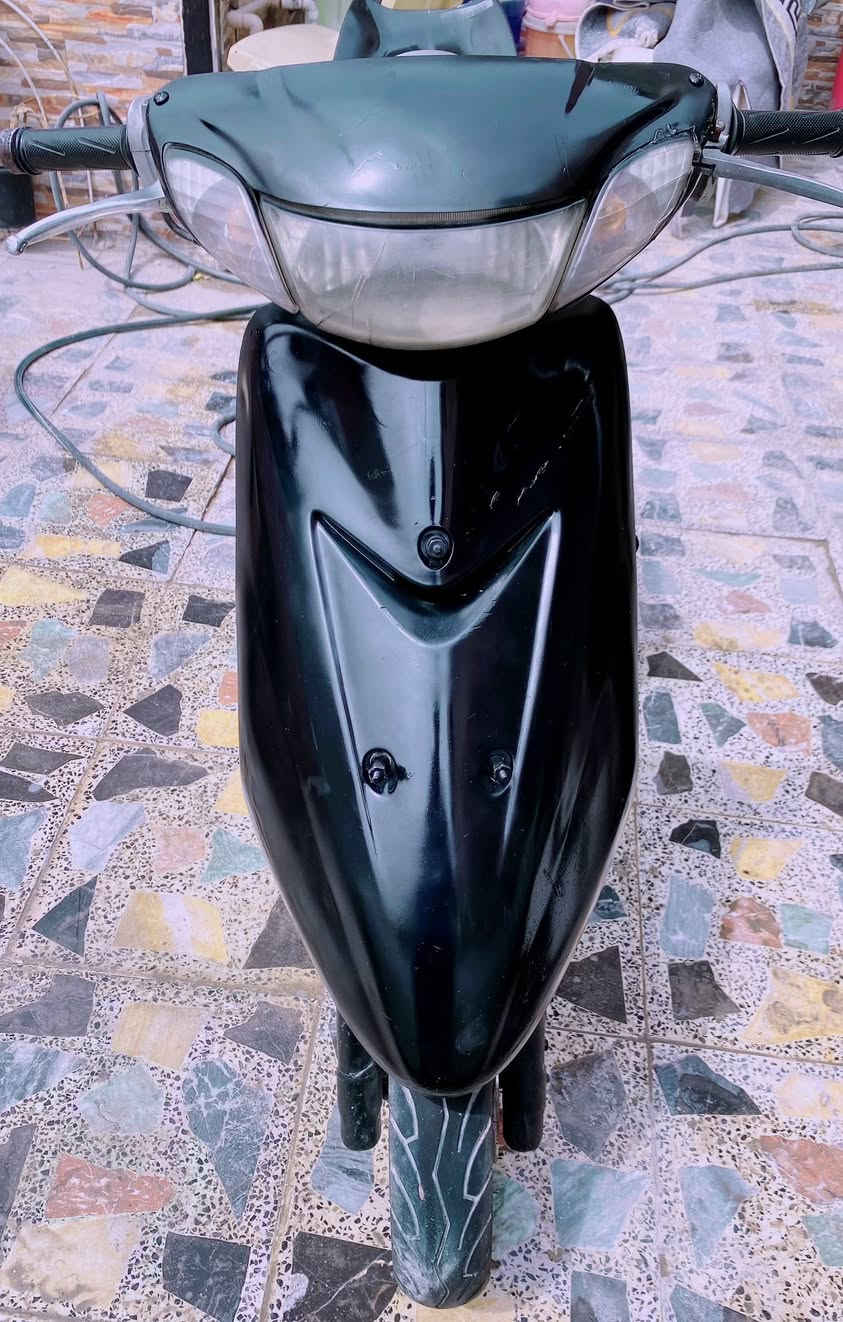 سلام عليكم ..
دراجه 60 عصفوريه رياضي سبايزر للبيع
دراجه نظيفه كلش مكينه ناعمه 
كهربائيات كلها شغاله 
سلف هندر اشاير قفل جنطه قفل ستيرن
مابيها اي نقص كلشي بيها يشتغل
للبيع ب400 وبيها مجال بسيط للشراي
عنواني بغداد البلديات 
***********
