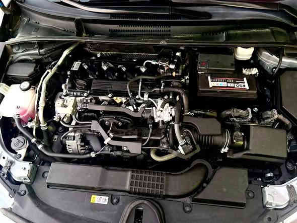 تيوتا كورلا 2022
لون إسمنتي نادر 
قماره سقف اسود 
محرك 2000
وارد امريكي 
كلين تاتل 
تايرات حجم18 رياضي 
دبلات رياضيه 
كير 10 نمر 
شفتات ستيرن 
وضعيه سبورت وايكو 
من0 إلى 100 كم خلال6 ثواني 
اوتو هولد وهاند بريك كهربائي 
رادار امامي ومانع تصادم 
مثبت سرعه وتحديد مسار 
تشغيل عن بعد 
شاشه 
لايتات زنون 
ماشيه 40 كم
رقم اربيل مميز
رقم جديد لحد 2030
سعر ١٧٠ وبيه مجال قليل للتواصل رقم *********** سياره جديده مواصفات الابكس فول
