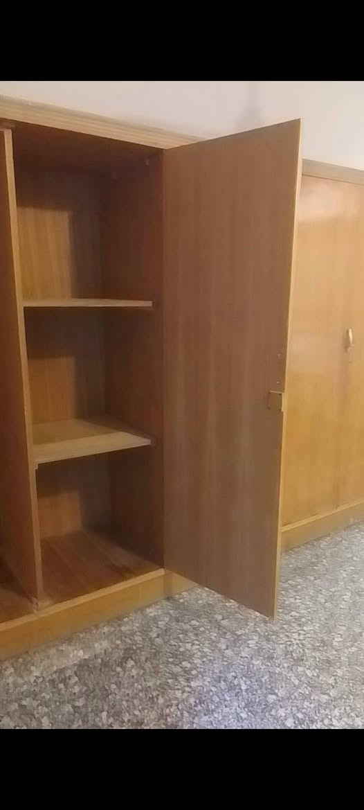 كنتور مستخدم بسعر مناسب 
البيع لغرض الانتقال
نظيف واستخدامه قليل....


**إذا كنت صاحب هذا الإعلان وتريد حذفه لأي سبب، رجاءا أرسل رسالة إلى الدعم الفني**