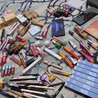 مستحضرات تجميل • توصيل
