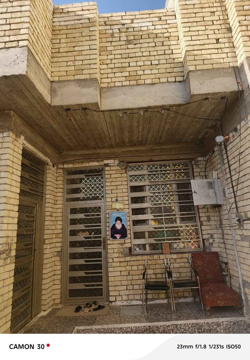 للبيع دار سكنية جديدة في بغداد – حي السفير 🔥
📍 خلف شارع الطاقة، قرب العبيدي، موقع هادئ ومخدوم وقريب من الأسواق والخدمات.

🏡 مساحة 200 م² ✅ بناء جديد 2026
✅ 4 غرف نوم
✅ استقبال كبير 9×4 م
✅ صالة معيشة 6×5 م
✅ مطبخ واسع 5×3.5 م
✅ كراج داخلي 6×4 م
✅ حديقة 2.5*2.5م
✅ 3 حمامات (حمام + تواليت)

📑 السند: طابو زراعي (سند 25)

💰 السعر المطلوب: 160 مليون دينار قابل للتفاوض للجادين

دار حديثة بتصميم مريح ومساحات ممتازة، جاهزة للسكن مباشرة، ومناسبة للعوائل الكبيرة

📞 للاستفسار والمعاينة:***********
