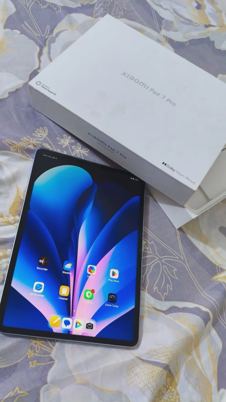 شاومي باد 7 Pro
نضافة100%
بطارية 100 
عدد دورات الشحن 85 مرة 
ذاكرة 512 والعشوائية 12
بحجم بطارية كبير 8880 ملي امبير 
معالج، سناب دراغون 8s جين 3
فريمات ببجي 90
جهاز لوحي مستعمل قليل وما متعوب 
مفيد للدراسة والالعاب 
وبمعدل شاشة 144 هرتز 
دقة الشاشة 3.2K
وبحجم 11.2 انج
العنوان: العراق ديالى قضاء الخالص
كامل الملحقات بشاحن وكالة 67 واط مع الكارتونة
وغلاف دفتري للباد هدية 🎁

للاستفسار رقم الهاتف:  ***********
ولكم جزيل الشكر

