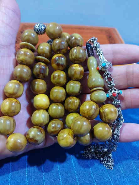 السلام عليكم
الماني قديم انتيك خراطة چيكية وزن 97غرام صافي كركوشة وفواصل فضة. .للمهتمين عالخاص او الاتصال *********** وات ساب
