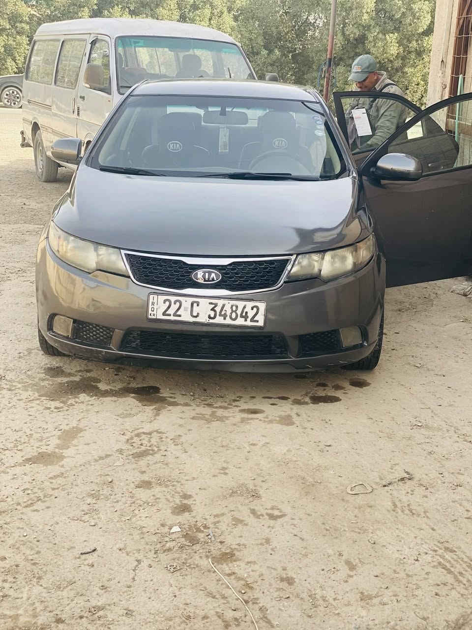 سلام عليكم ورحمة الله
سيراتو موديل 2013
سونار وياهه وبيهه بارد بجاملغ الوره تبريد شغال 

اتصال ***********
