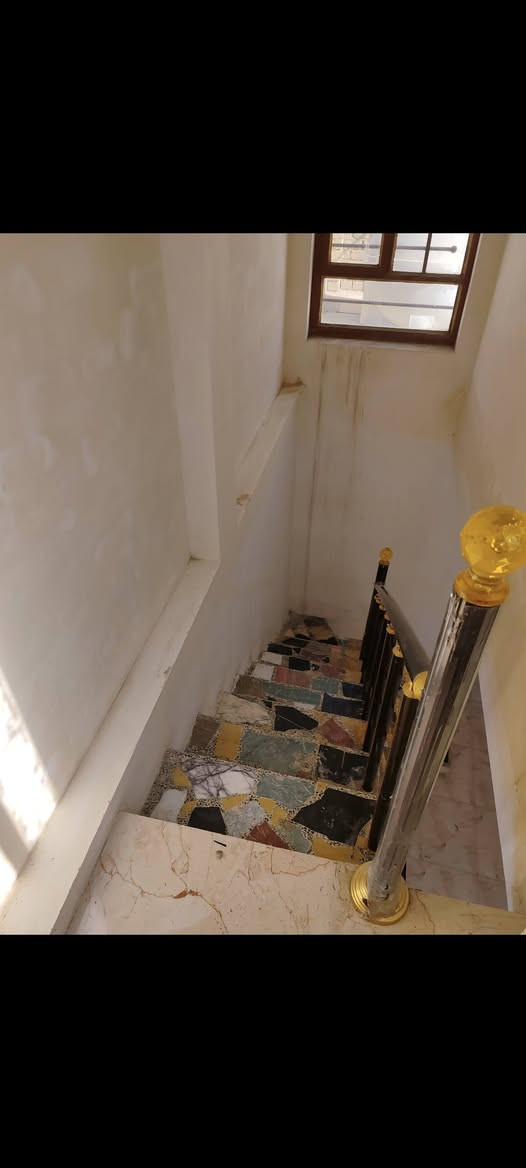 البيت للأيجار مساحة ٥٠ متر
يحتوي على هول ومطبخ وحمام ومنور الطابق الثاني
غرفة نوم وغرفة صغيره تصلح مخزن وسطح
السعر ٣٥٠ الف
للاستفسار ***********
العنوان الكريعات القصور الفرع مقابل احمد حكوم ابو الدهن
