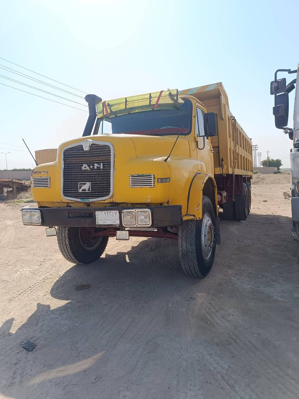 سلام عليكم
للبيع او مراوس سكس علم مان
 موديل 82 رقم بغداد الماني تحويل 
مكينه سوبر حديث
 كير 130 فقصه
 مجموعة نص بولبرن جبير
 تخم تاير 
السعر 18 وبيها مجال للشراي 

معرض العراق لبيع السيارات والآليات الثقيلة 
الانبار ـ الفلوجه معارض الخط السريع 
*********** - ***********
