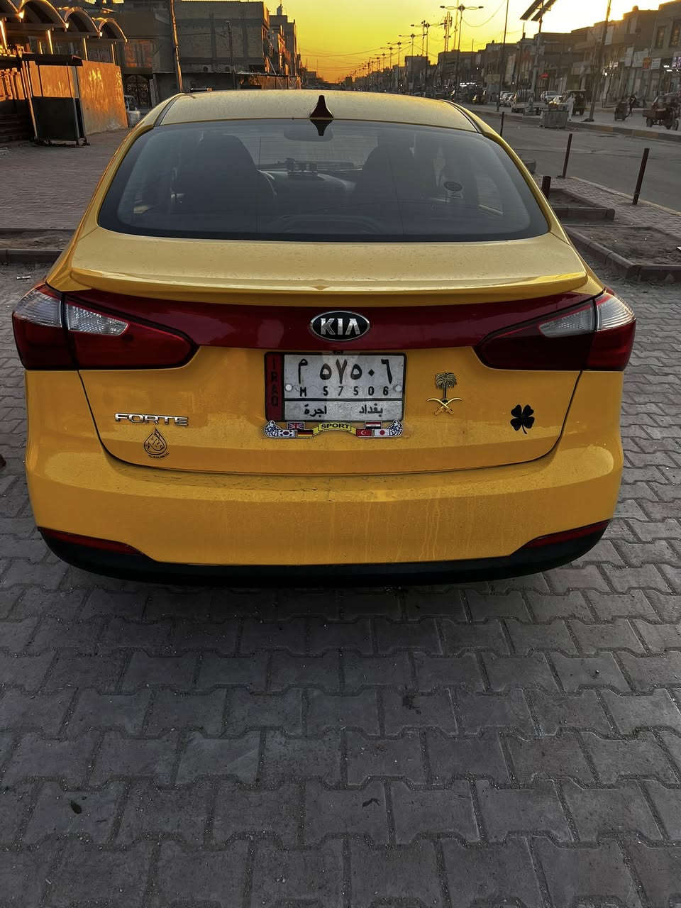 السلام عليكم كيا فورتي 2015 فول مواصفات فتحه قمارة سيارة نظيفه خير من الله صورها هاي السعر 105$ حادثها جاملغ اليمنه *********** مكاني بغداد مدينة الصدر
